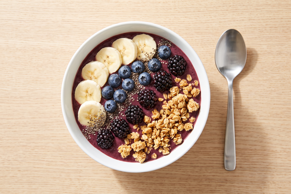 Açai: Ghid Complet — Beneficii, Pudră Liofilizată și Contraindicații