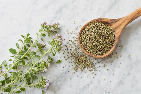 Oregano: Ce Este, Ce Conține De Fapt Și Prin Ce Diferă De Uleiul De Oregano
