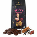 Bănuți ciocolată neagră BIO Mulate Spices, 400g — bănuți de ciocolată neagră și condimente naturale (scorțișoară, vanilie, piper), prezentare lifestyle, Biovicta
