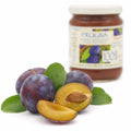 Gem de prune BIO 210g cu prune proaspete întregi și jumătate de prună cu sâmbure alături de borcan, 100% fruct, Biovicta