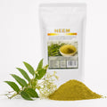 Neem pudră 250g — pulbere neem și frunze proaspete cu flori neem, prezentare lifestyle, Biovicta