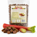 Rubarbă bucăți zaharisită 200g — bucăți uscate și tulpină proaspătă de rubarbă, prezentare lifestyle, Biovicta